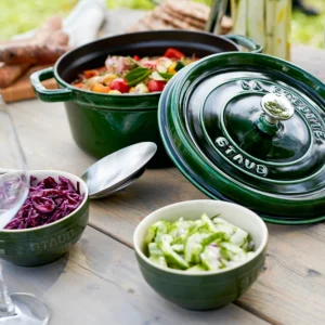 Staub Cocotte Rund Aus Gusseisen Mit Dämpfeinsatz In Basilikum 16